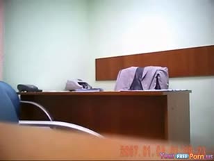 Video porno gay um esfregando o pau no pau do outr